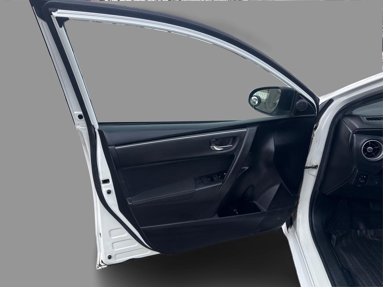 2018 Toyota Corolla L (Natl) Photo