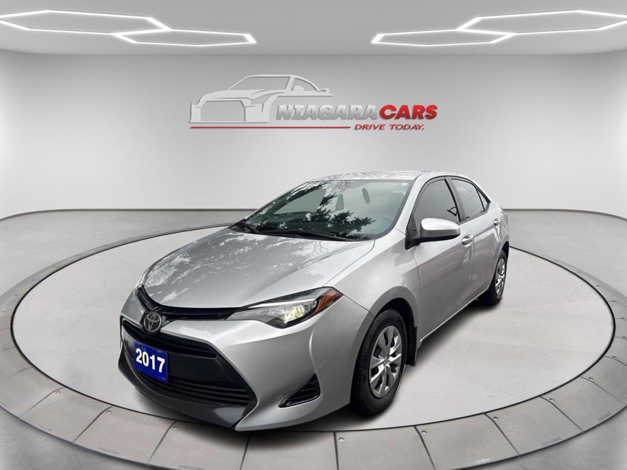 2017 Toyota Corolla LE Photo