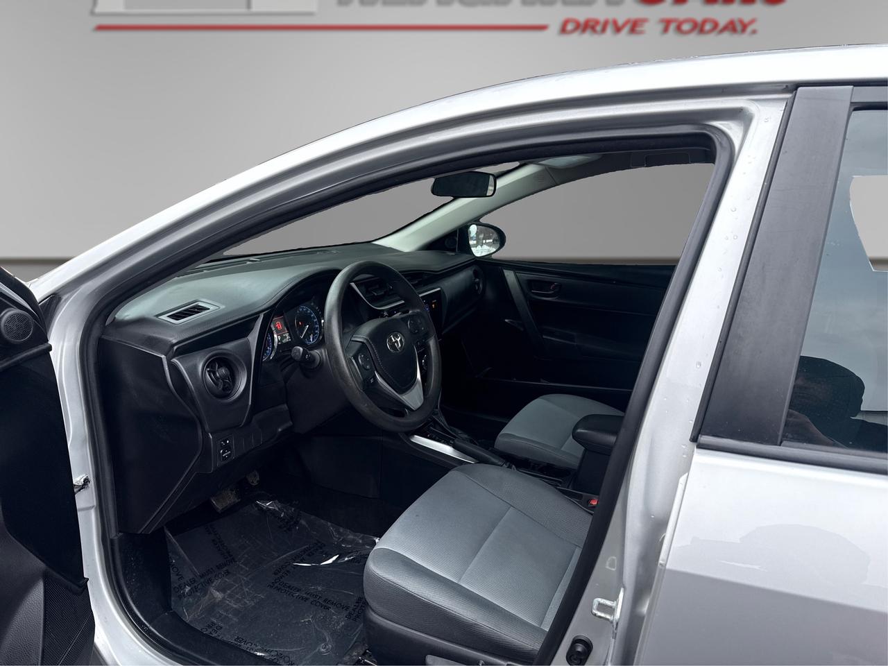 2017 Toyota Corolla LE Photo