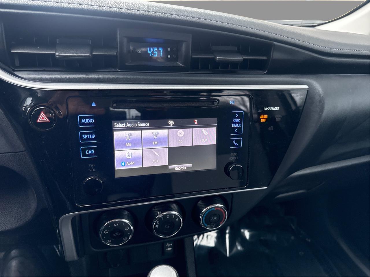 2017 Toyota Corolla LE Photo