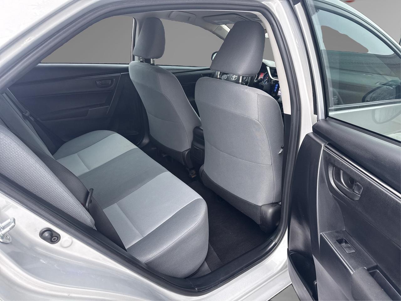 2017 Toyota Corolla LE Photo