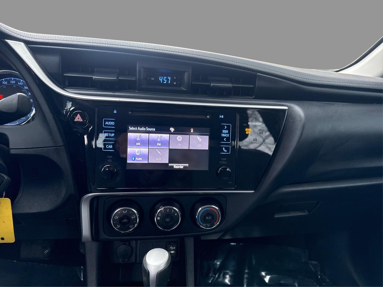 2017 Toyota Corolla LE Photo