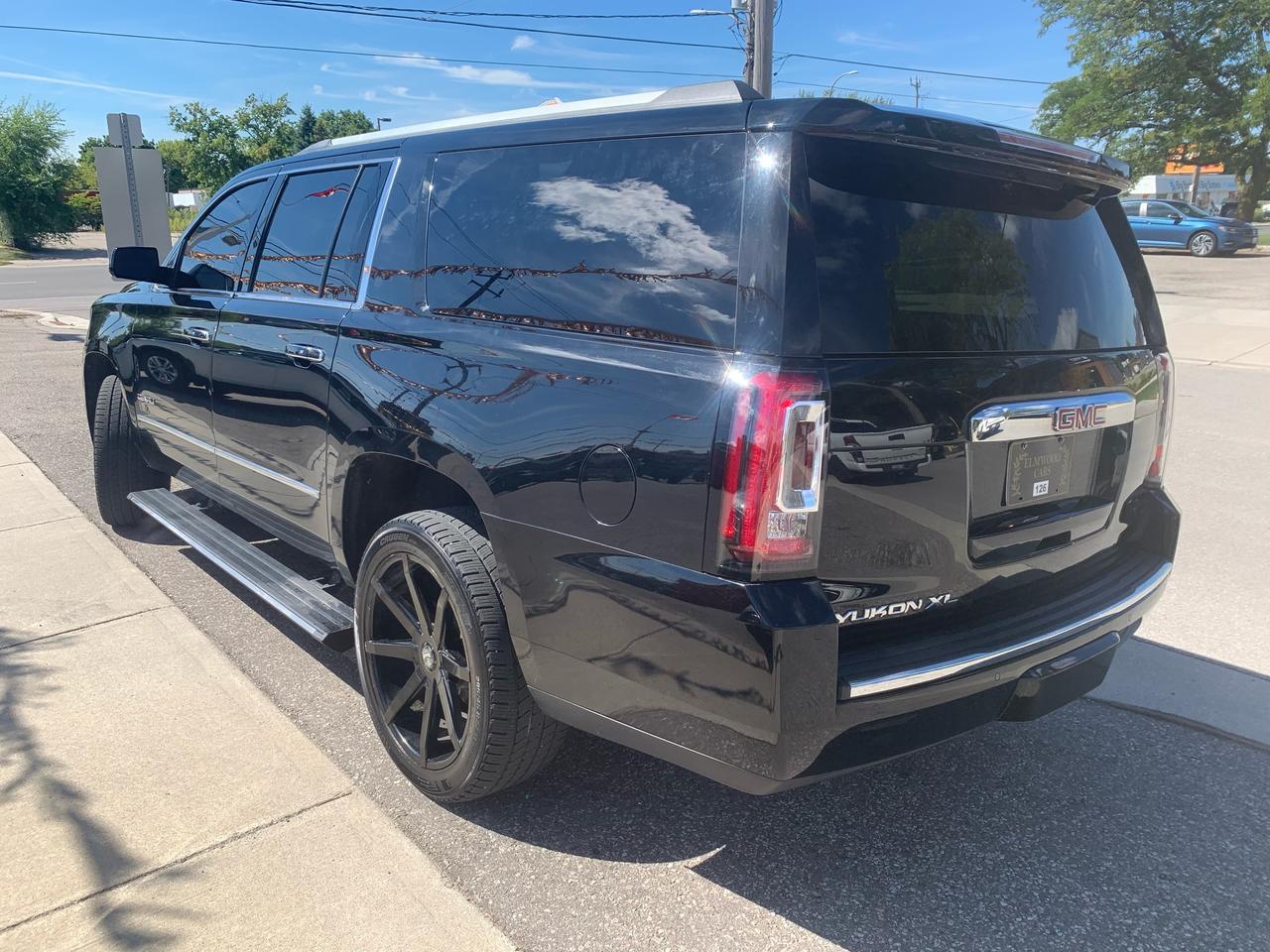 2016 GMC Yukon **DENALI** "REMOTE START" Photo