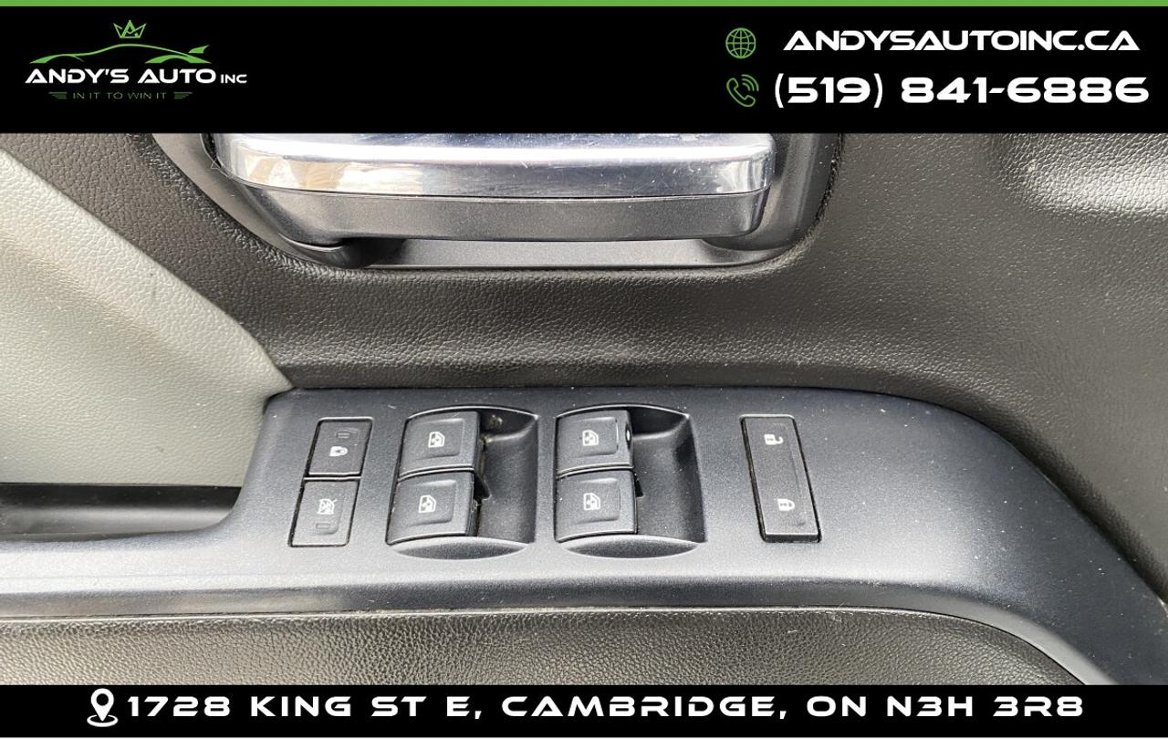 2018 Chevrolet Silverado 1500 LS ! CREW CAB ! 5.3L ! 4X4 ! BACK UP CAM Photo