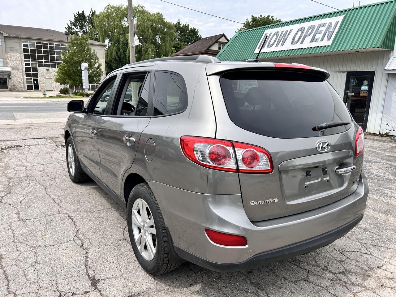 2012 Hyundai Santa Fe SE 3.5 Photo