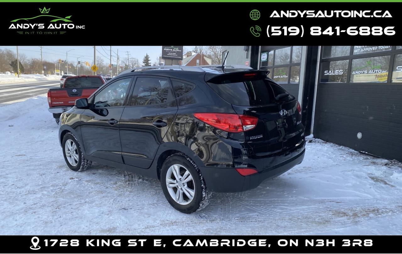 2013 Hyundai Tucson GLS ! ONE OWNER ! AWD ! HEATED SEATS ! LOW  Photo