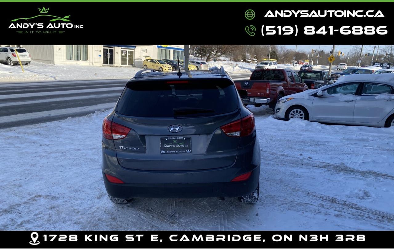2015 Hyundai Tucson GLS ! ONE OWNER ! NO ACCIDENTS ! SUNROOF Photo