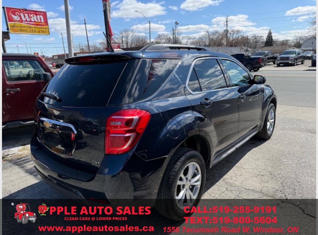 2017 Chevrolet Equinox LT Photo3