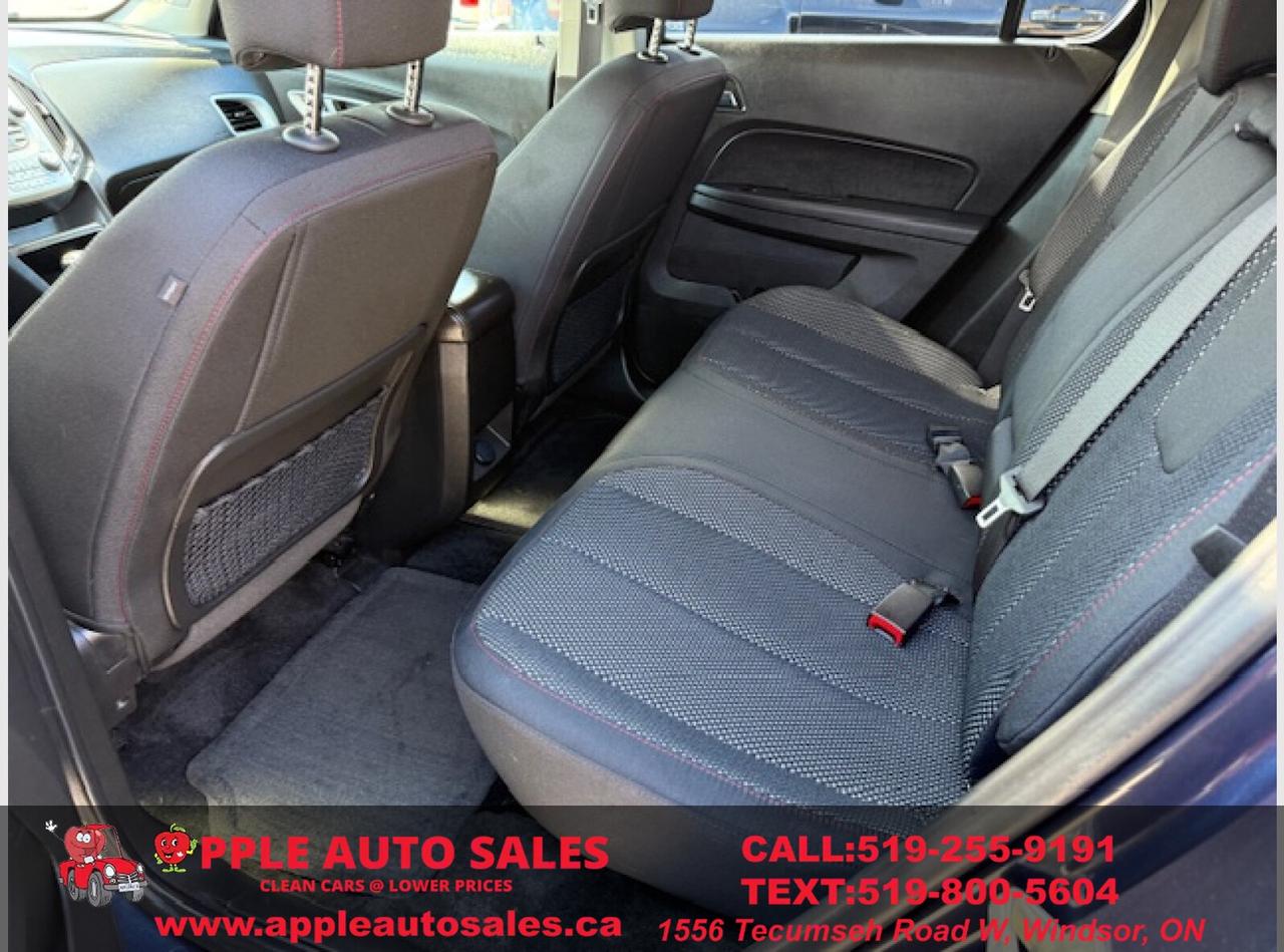 2017 Chevrolet Equinox LT Photo