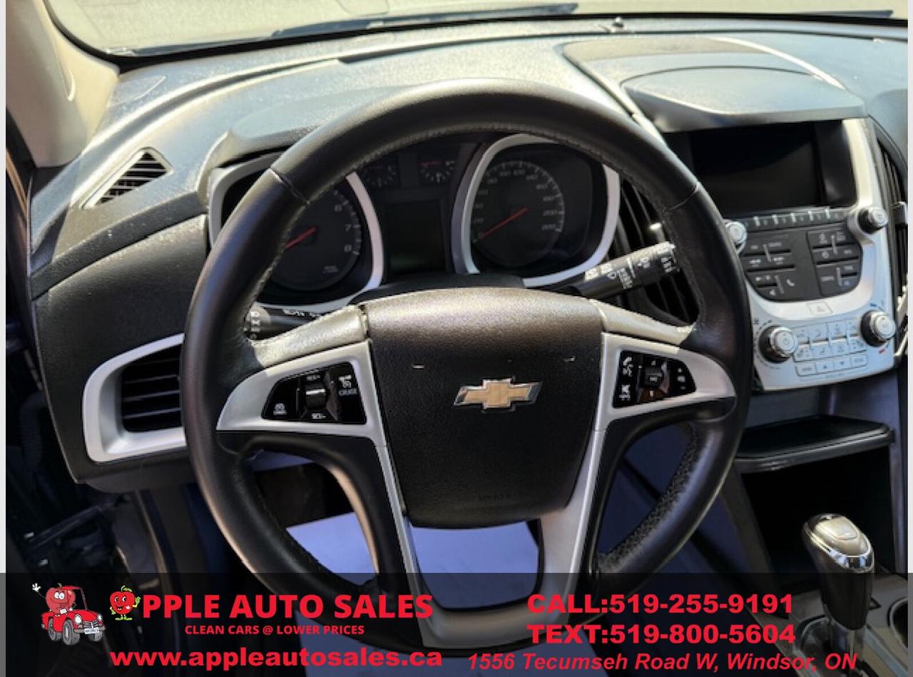 2017 Chevrolet Equinox LT Photo