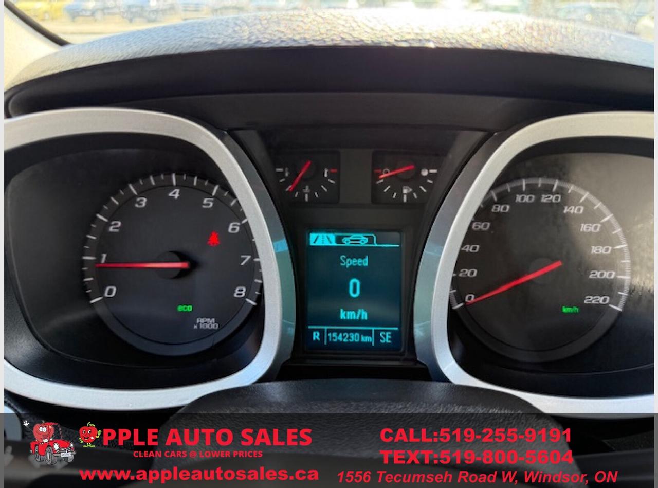 2017 Chevrolet Equinox LT Photo