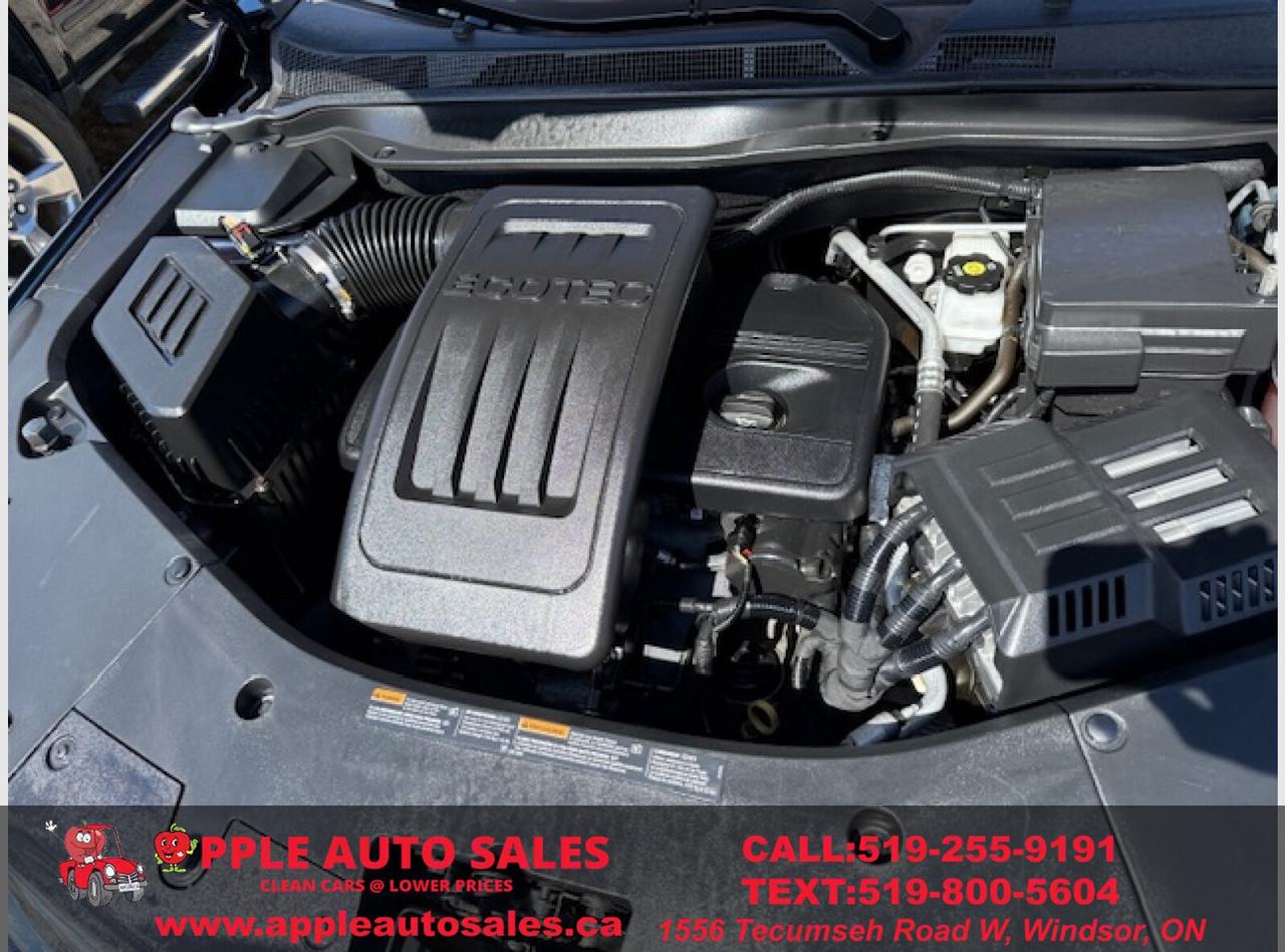 2017 Chevrolet Equinox LT Photo