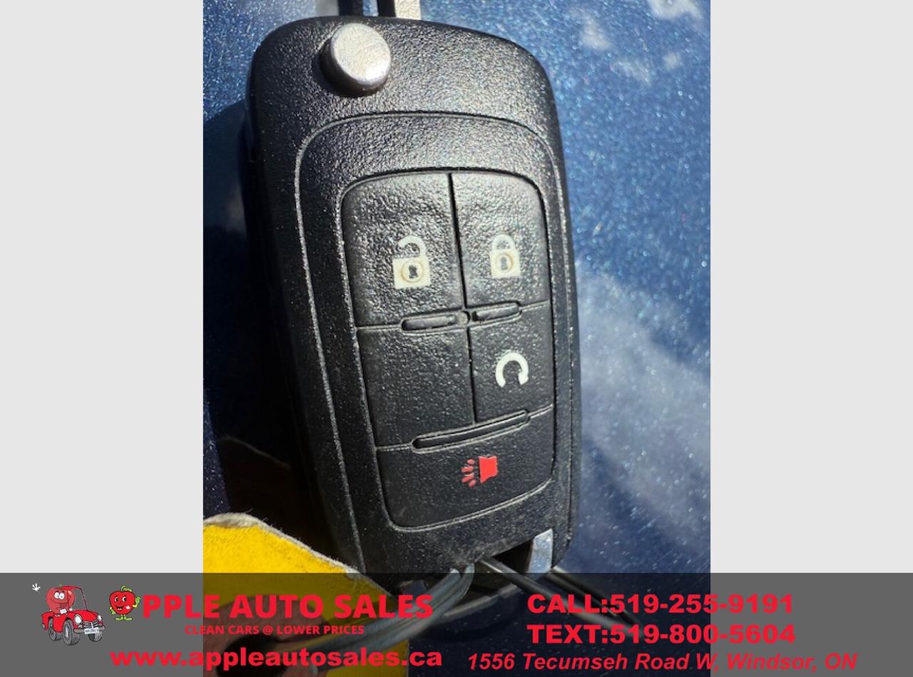 2017 Chevrolet Equinox LT Photo