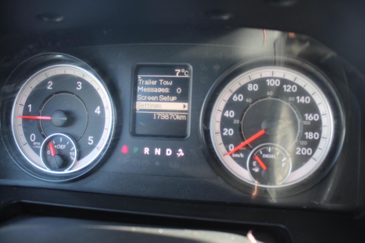 2016 RAM 5500 Versalift  Service Bucket Photo