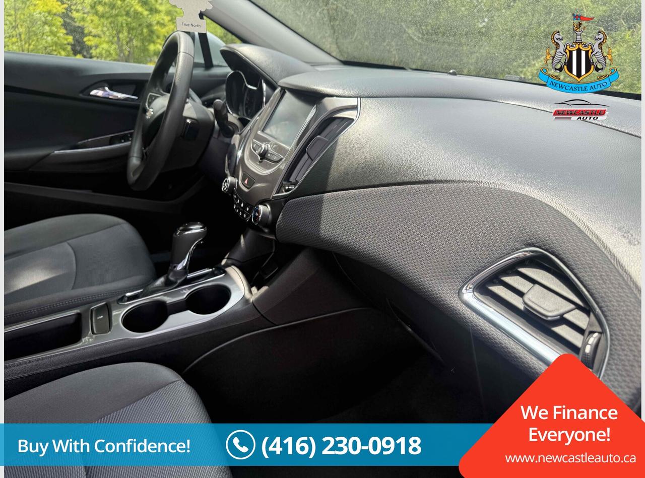 2018 Chevrolet Cruze LT DIESEL Photo