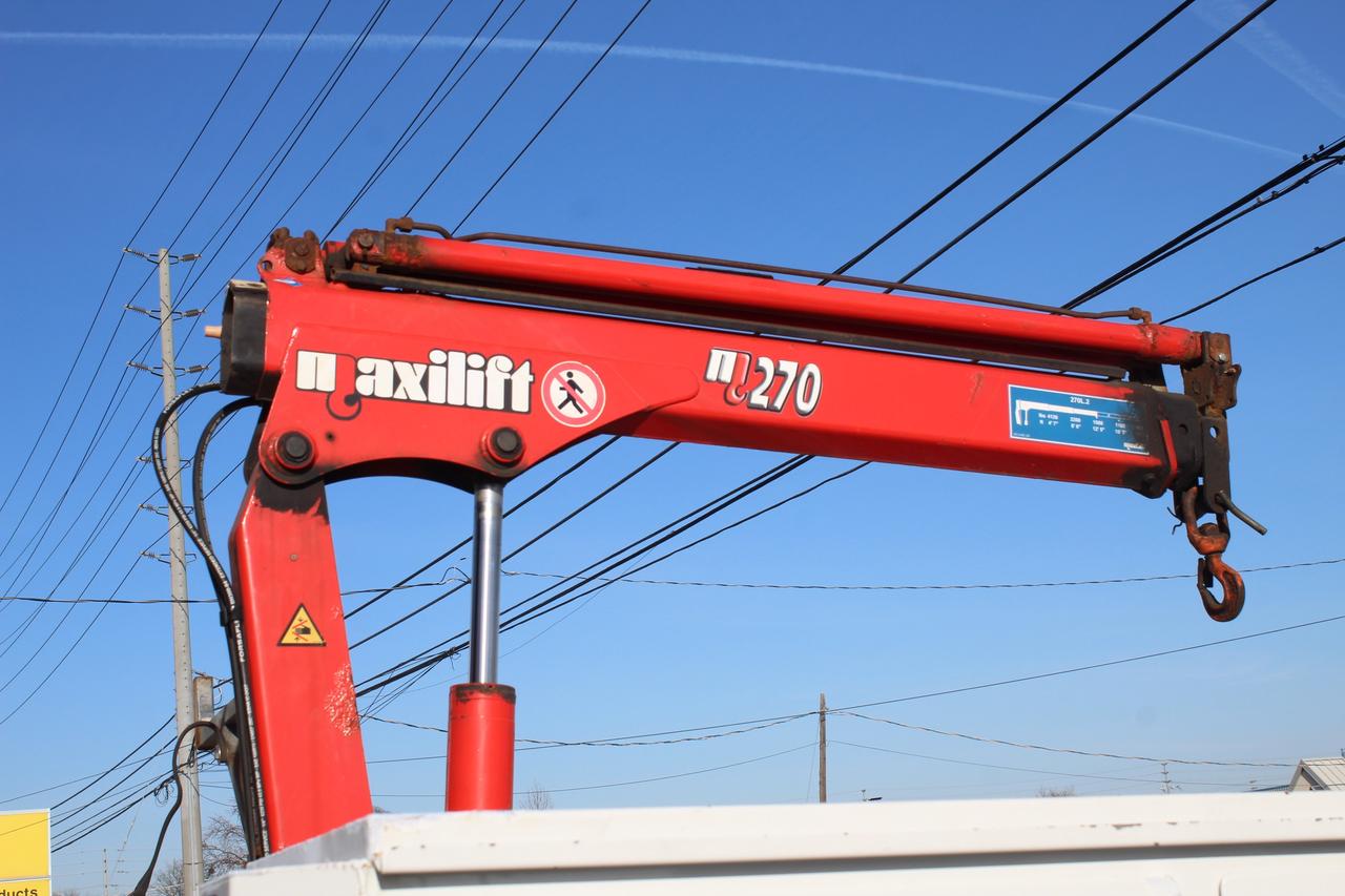 2015 Ford F-550 Super Duty Chassis XL Crane 165 Photo