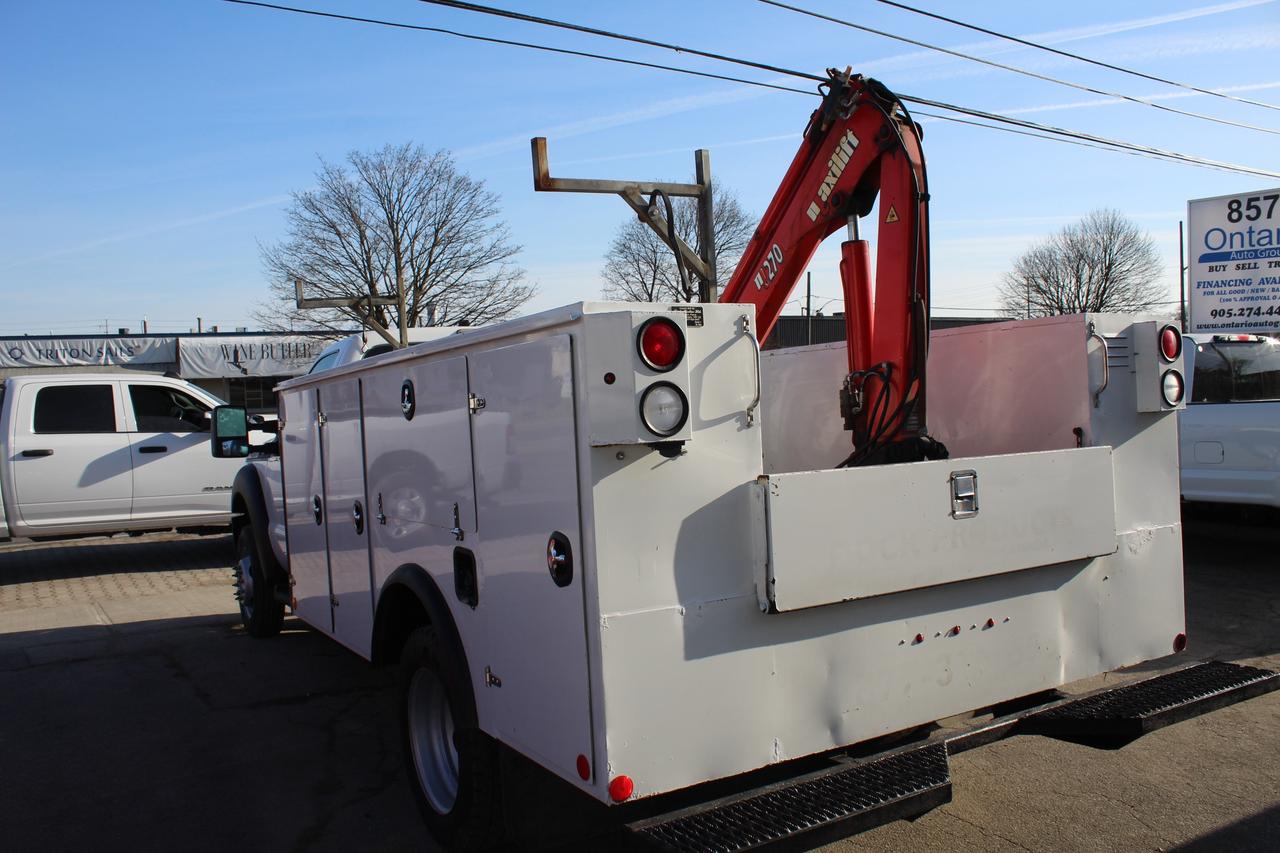 2015 Ford F-550 Super Duty Chassis XL Crane 165 Photo