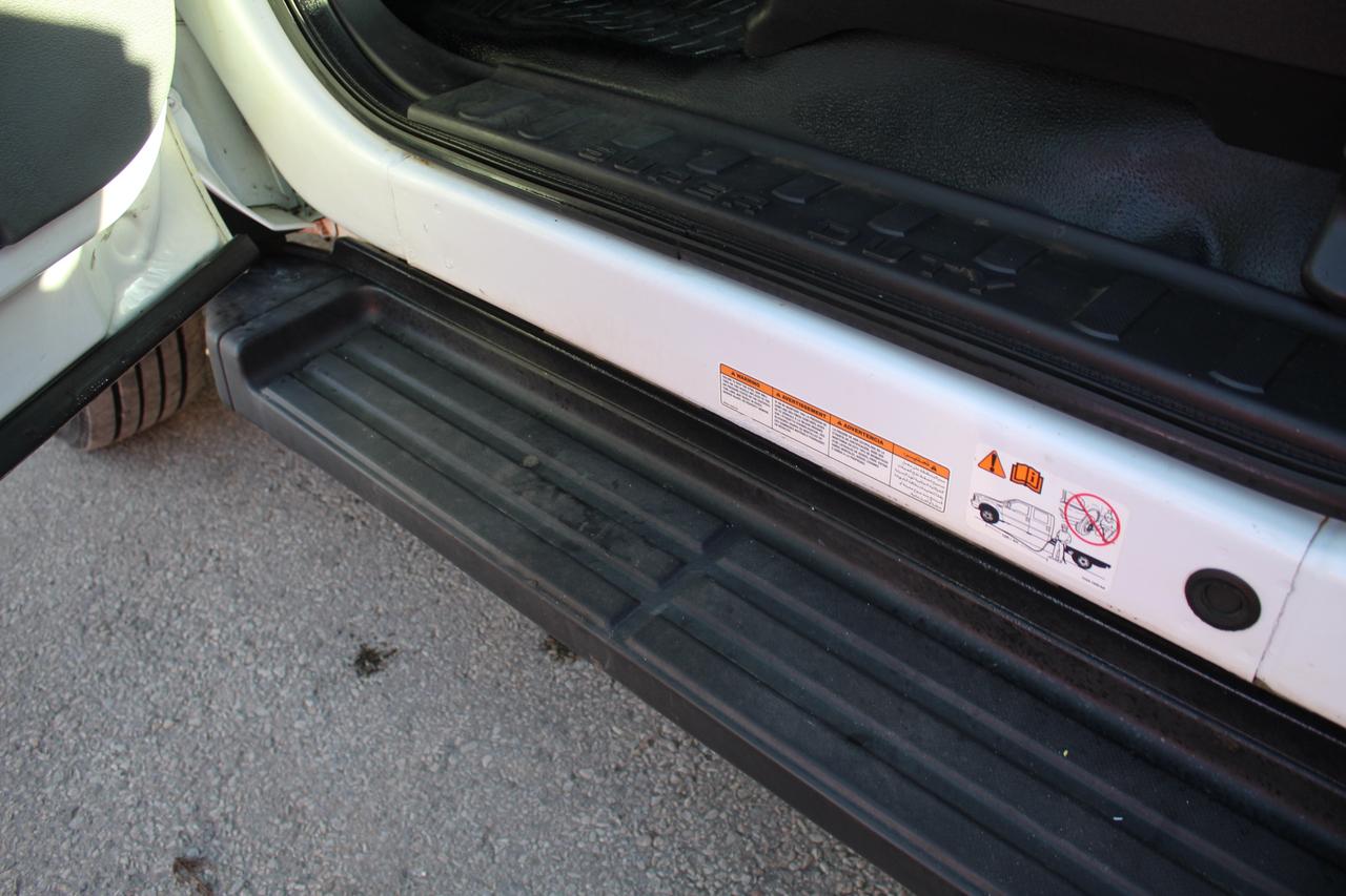 2015 Ford F-550 Super Duty Chassis XL Crane 165 Photo