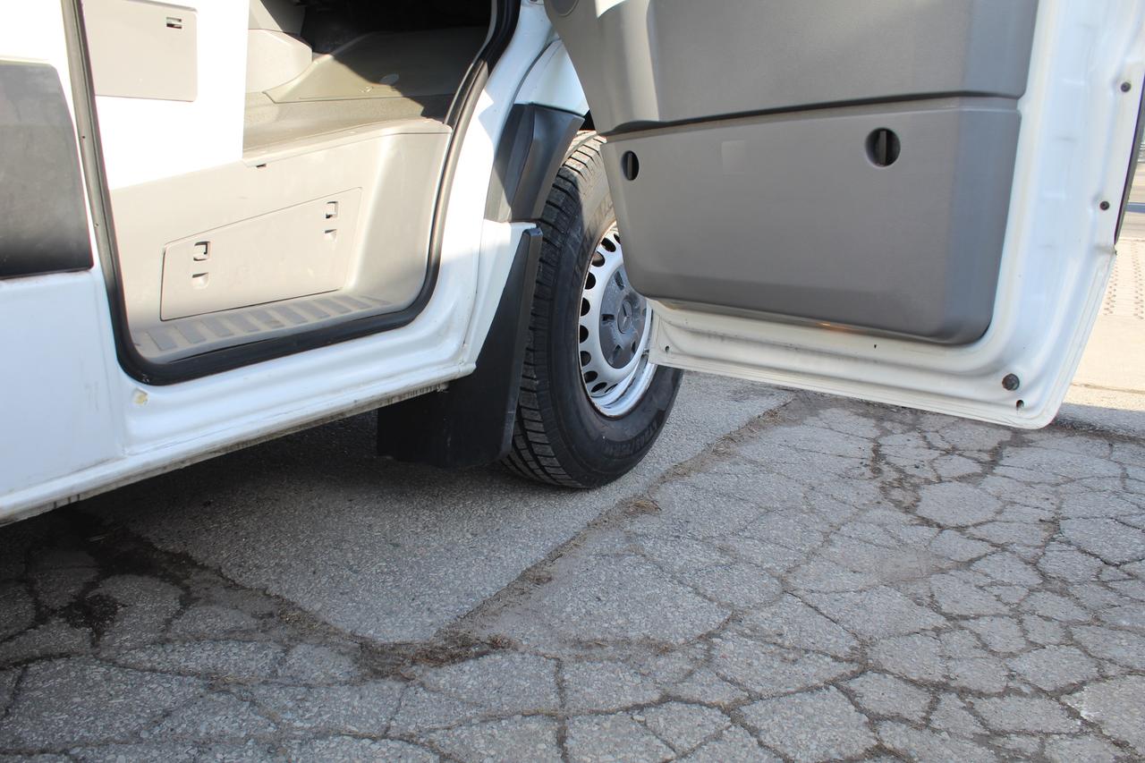 2010 Mercedes-Benz Sprinter 2500 FOOD Mobile Kitchen Photo