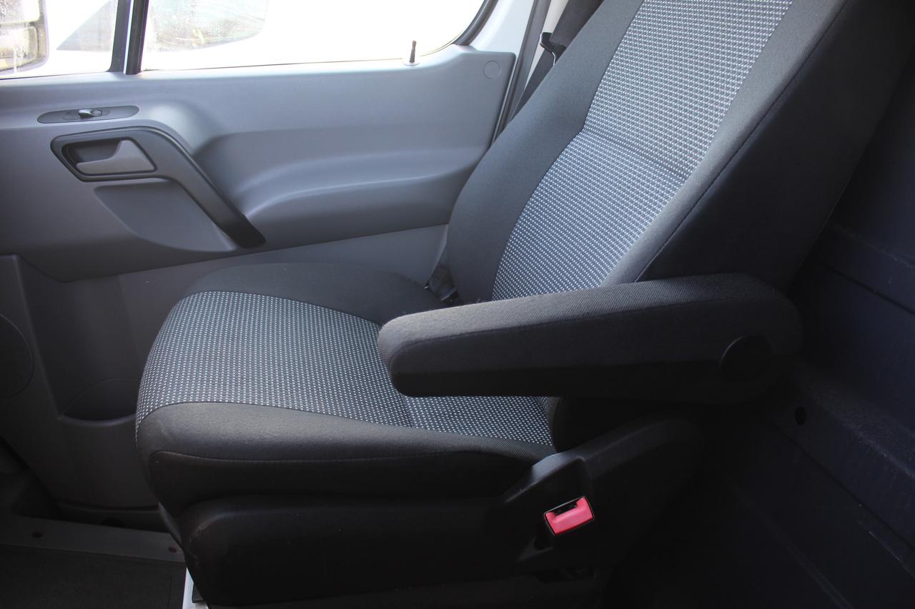 2010 Mercedes-Benz Sprinter 2500 FOOD Mobile Kitchen Photo