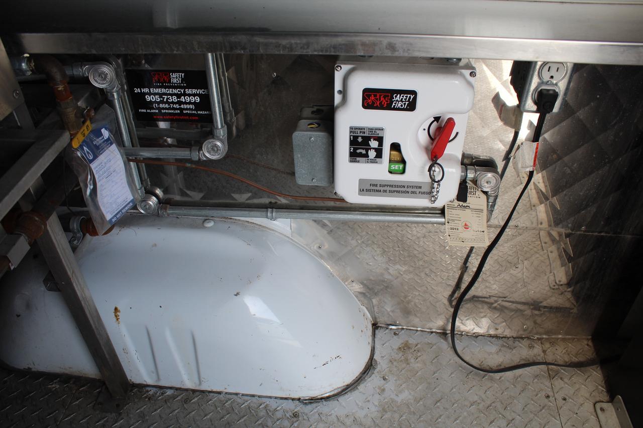 2010 Mercedes-Benz Sprinter 2500 FOOD Mobile Kitchen Photo