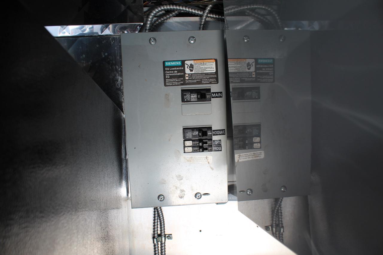 2010 Mercedes-Benz Sprinter 2500 FOOD Mobile Kitchen Photo