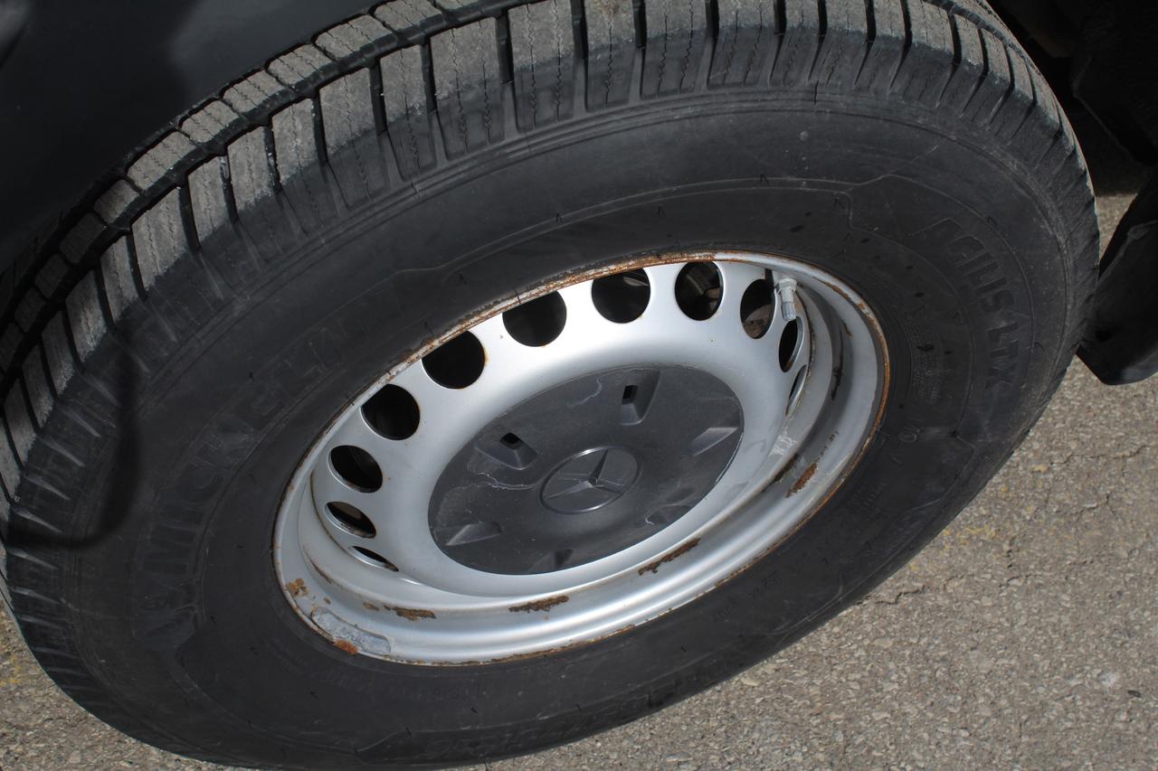 2010 Mercedes-Benz Sprinter 2500 FOOD Mobile Kitchen Photo