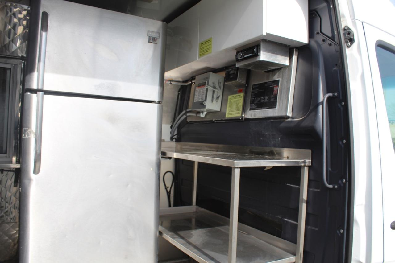 2010 Mercedes-Benz Sprinter 2500 Food Truck Photo