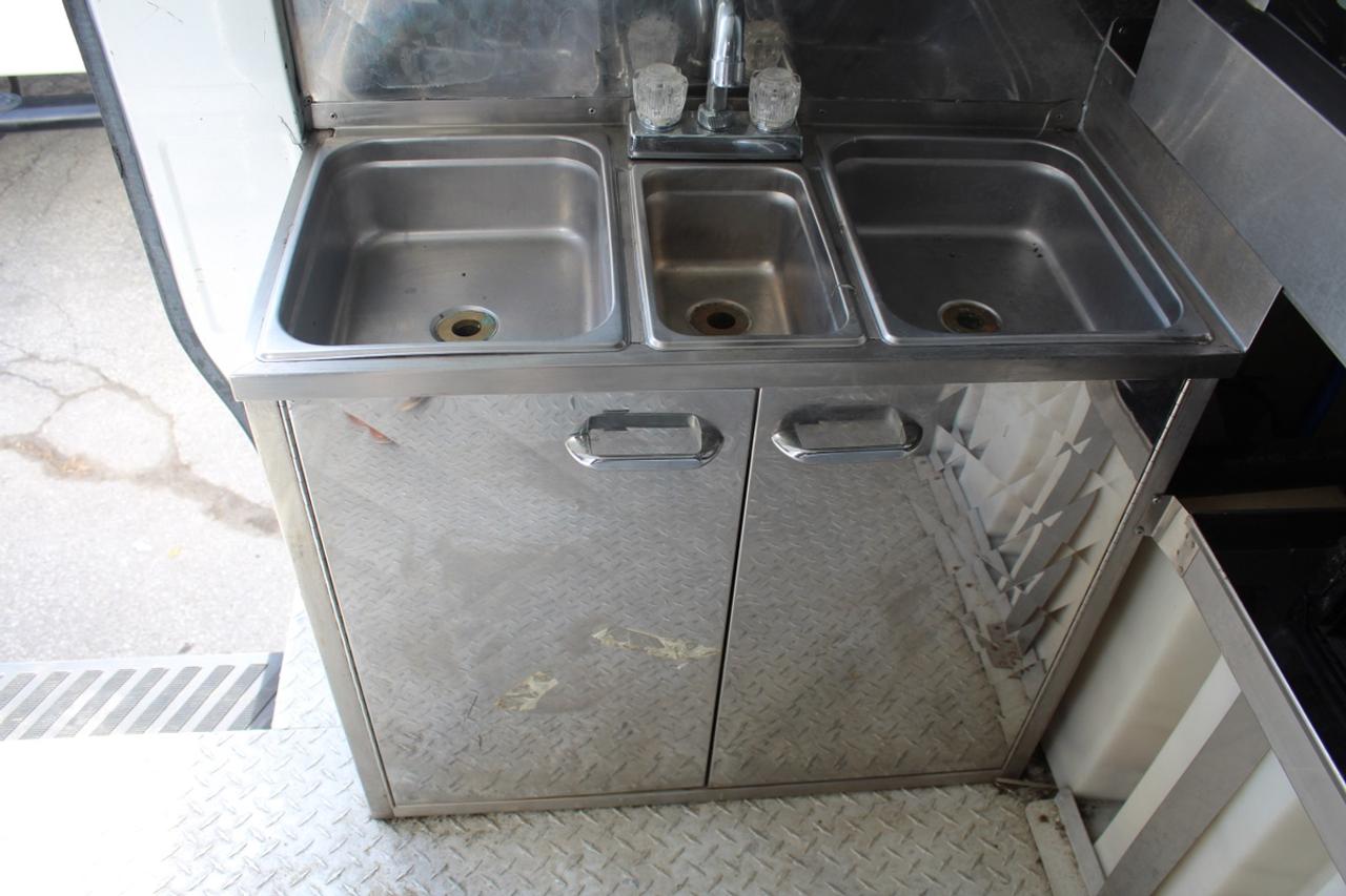 2010 Mercedes-Benz Sprinter 2500 FOOD Mobile Kitchen Photo