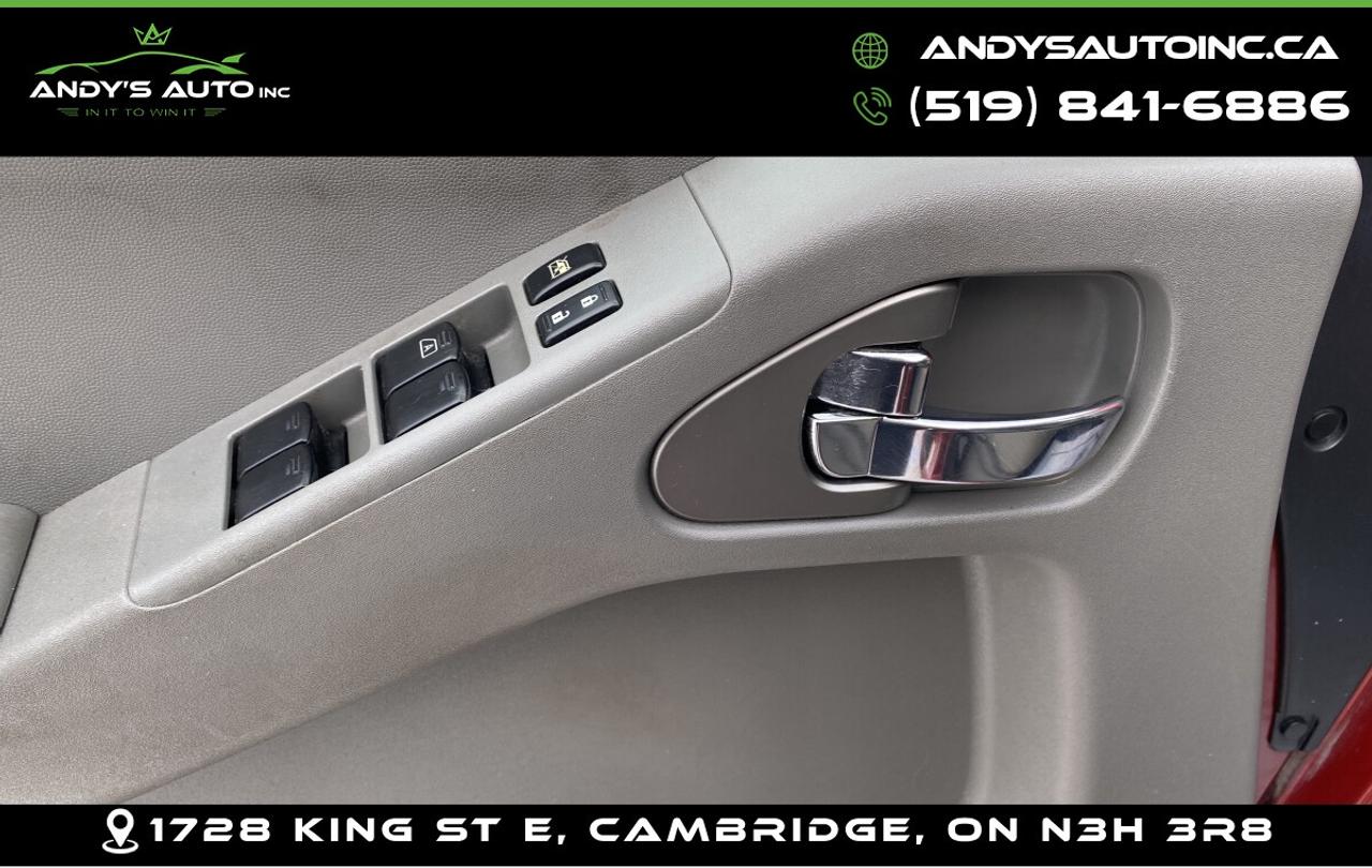 2012 Nissan Frontier SV ! CREW ! 4X4 ! NO ACCIDENTS Photo