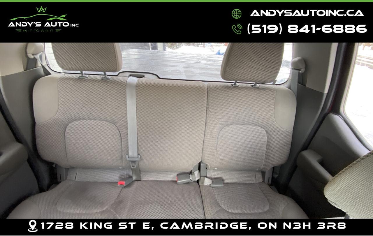 2012 Nissan Frontier SV ! CREW ! 4X4 ! NO ACCIDENTS Photo