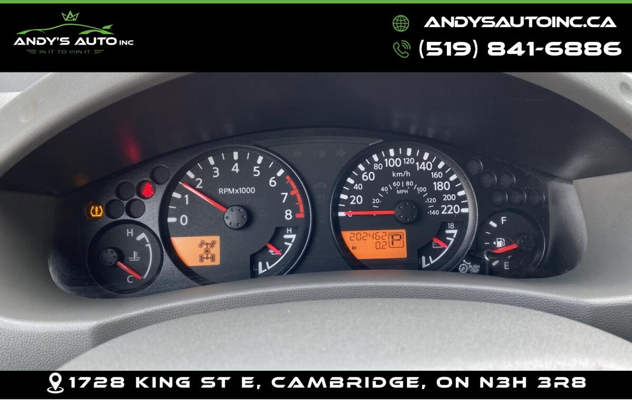 2012 Nissan Frontier SV ! CREW ! 4X4 ! NO ACCIDENTS Photo