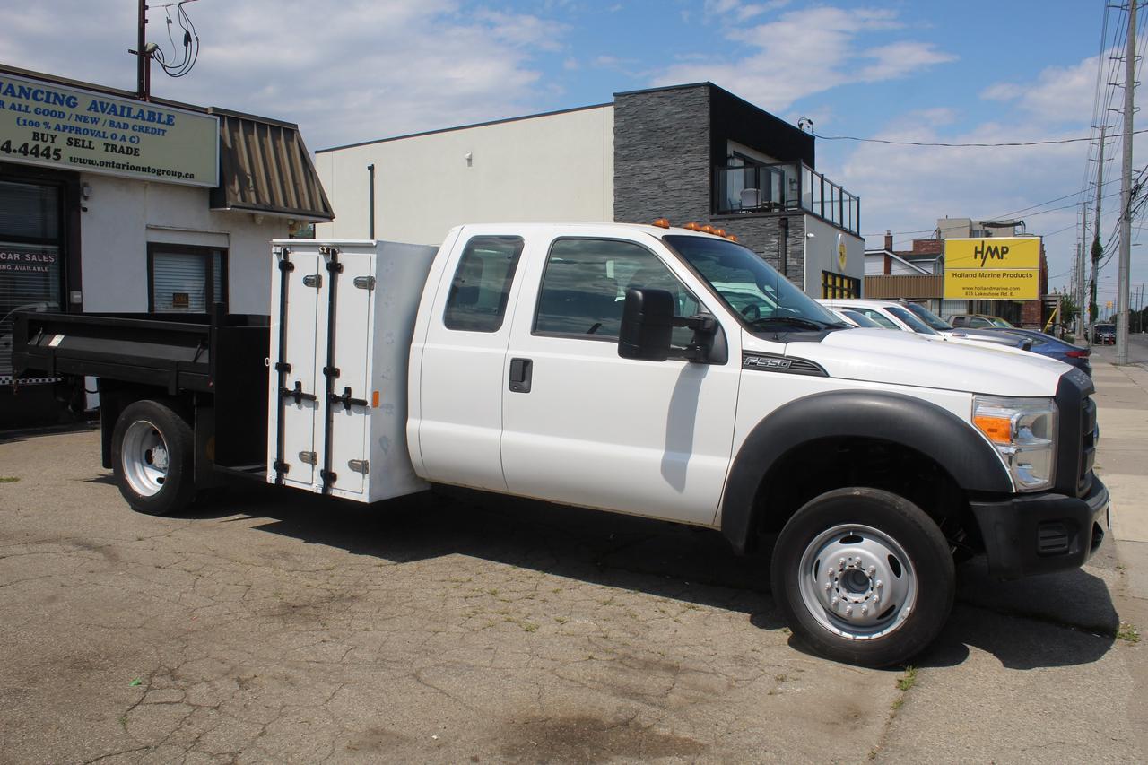 2013 Ford F-550 Super Duty Chassis XL SuperCab 186" Photo