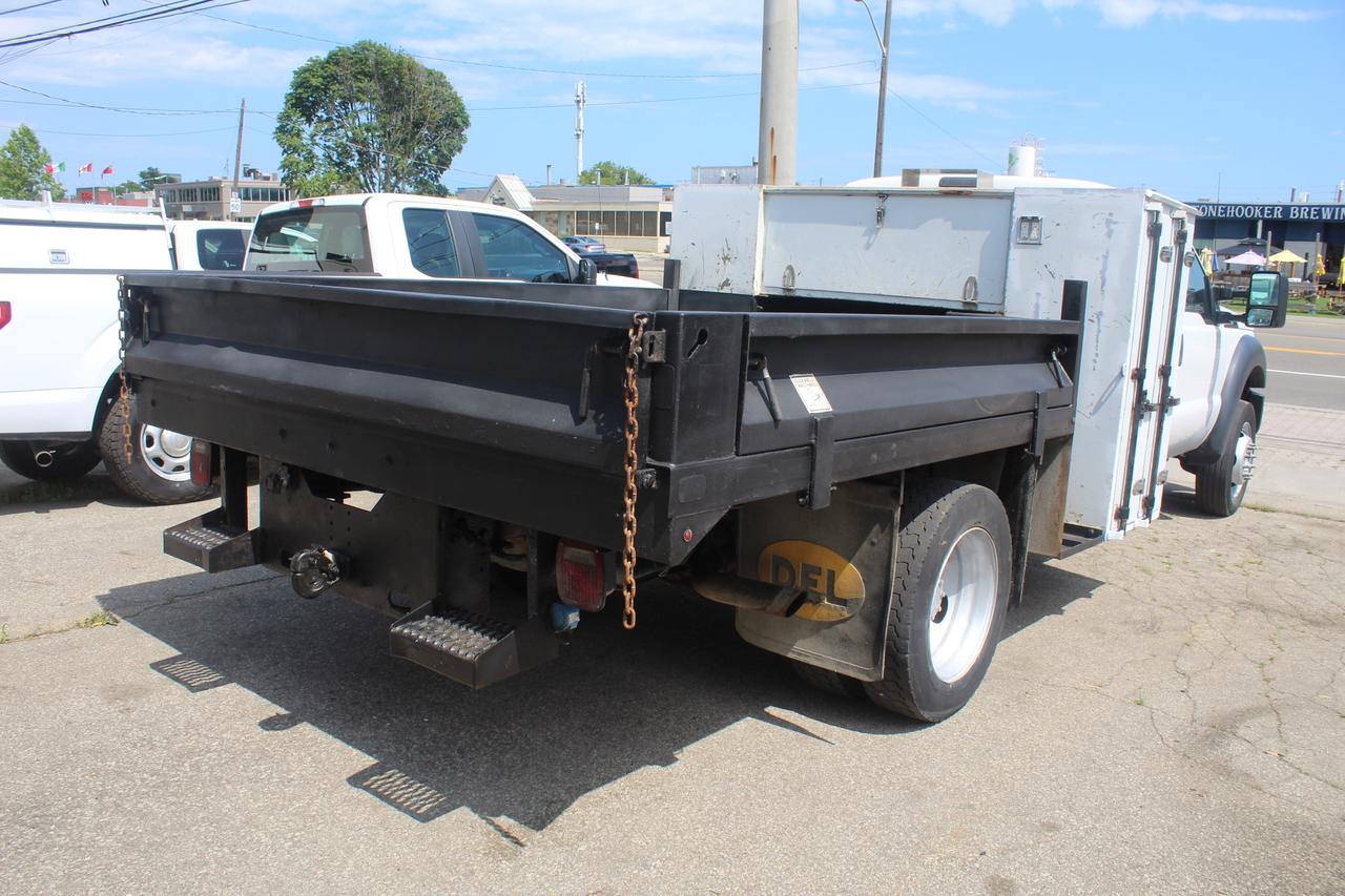 2013 Ford F-550 Super Duty Chassis XL SuperCab 186" Photo