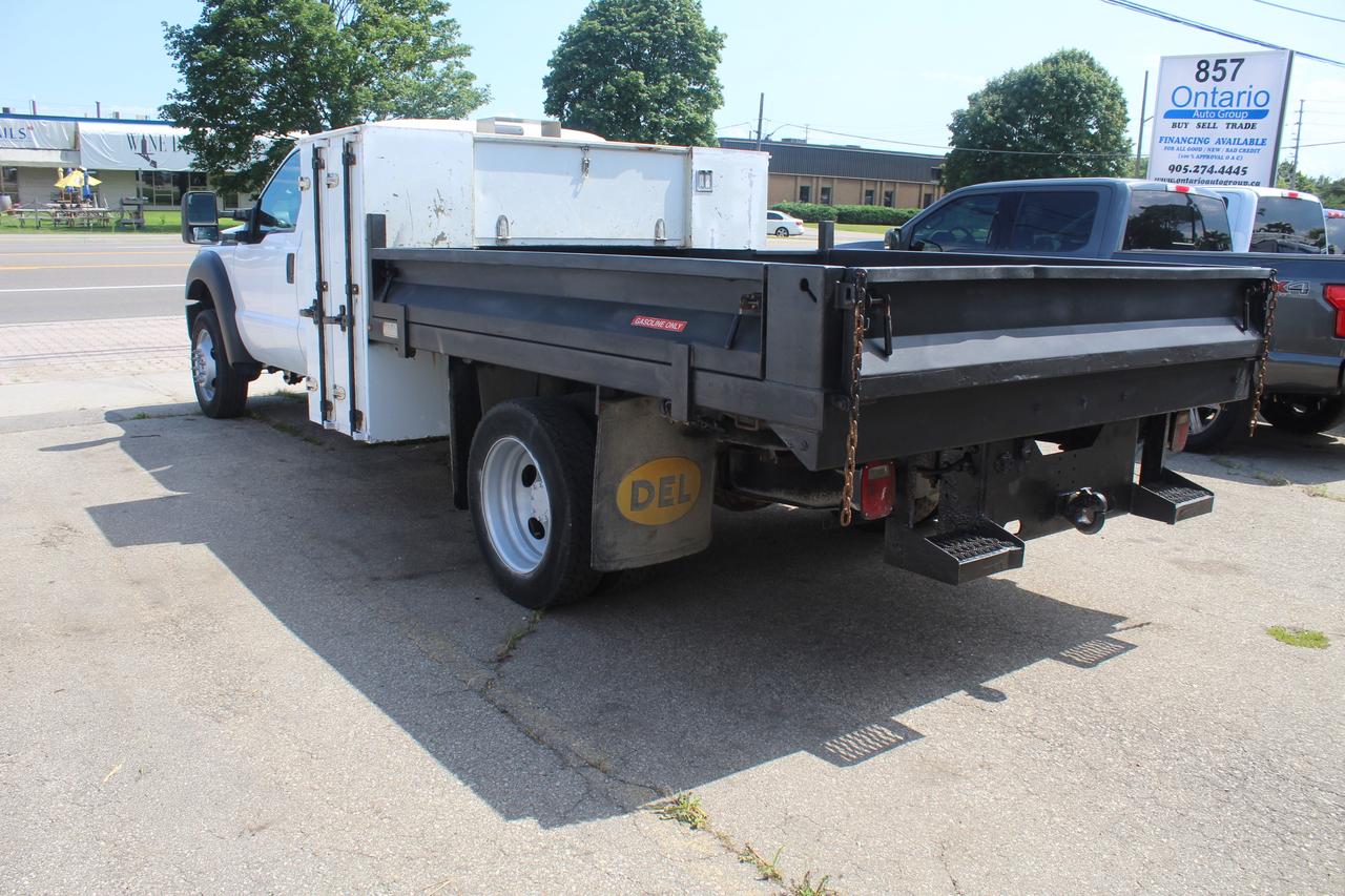 2013 Ford F-550 Super Duty Chassis XL SuperCab 186" Photo