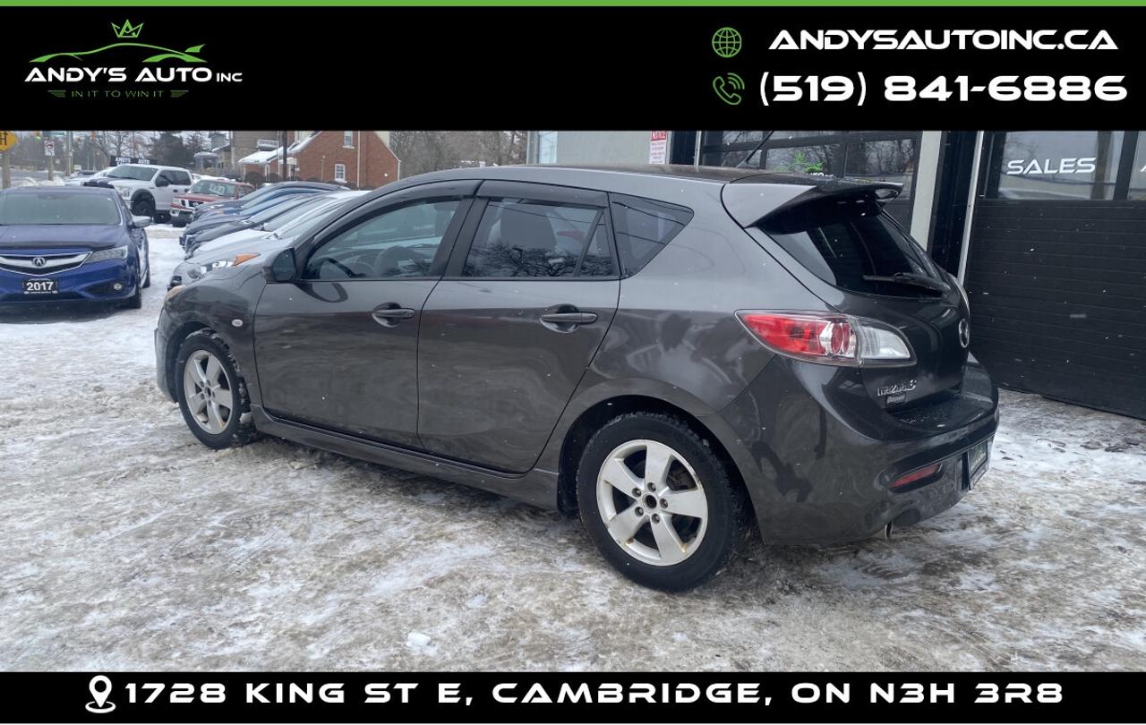 2010 Mazda MAZDA3 GS HATCHBACK ! AUTO ! NO ACCIDENTS ! 2.5L Photo