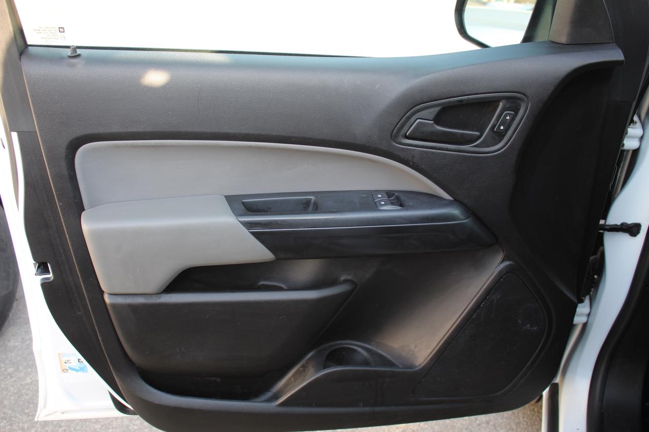 2019 Chevrolet Colorado Work Truck Back Cam Leatherette seats Pwr seat Photo