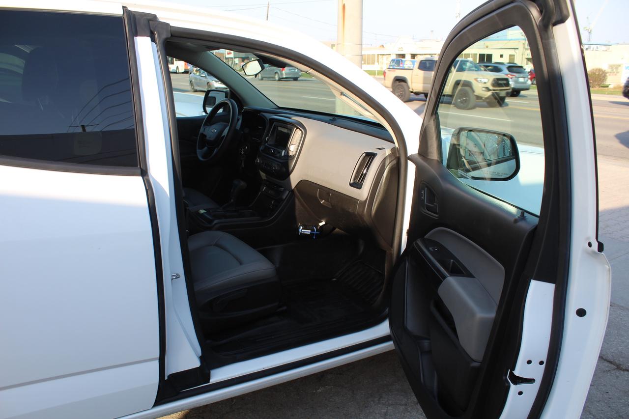 2019 Chevrolet Colorado Work Truck Back Cam Leatherette seats Pwr seat Photo