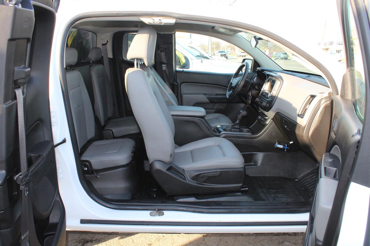 2019 Chevrolet Colorado Work Truck Back Cam Leatherette seats Pwr seat Photo