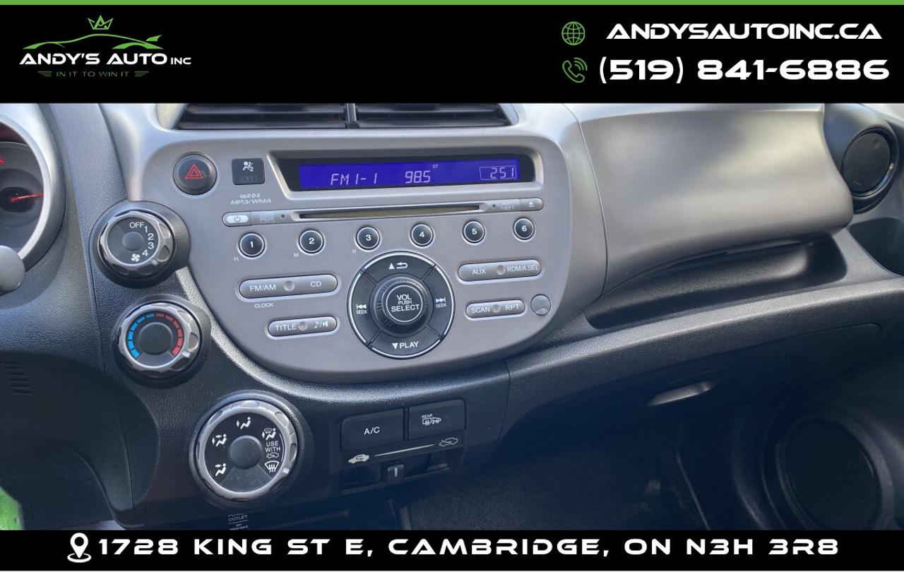 2013 Honda Fit LX ! NO ACCIDENTS ! AUTO ! A/C Photo