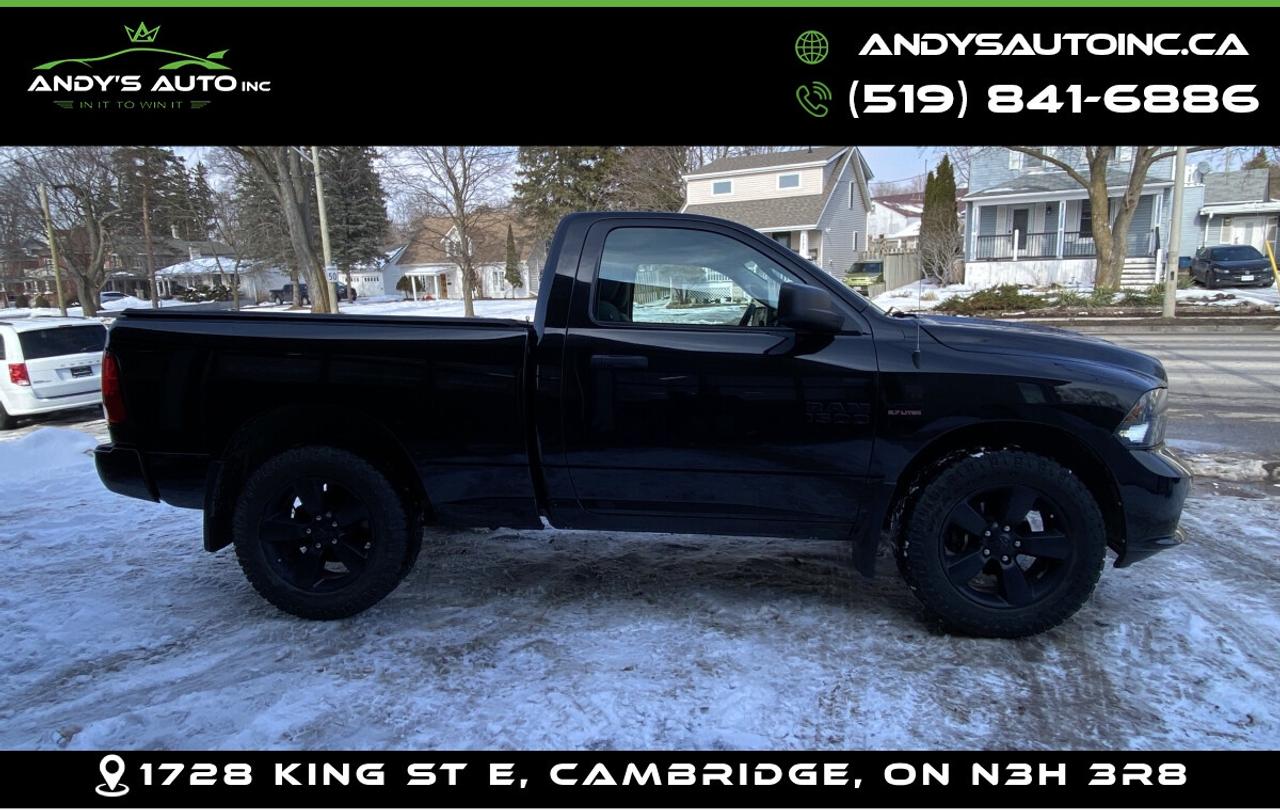 2016 RAM 1500 EXPRESS ! REG CAB ! SHORT BOX ! 5.7L ! 4X4 Photo