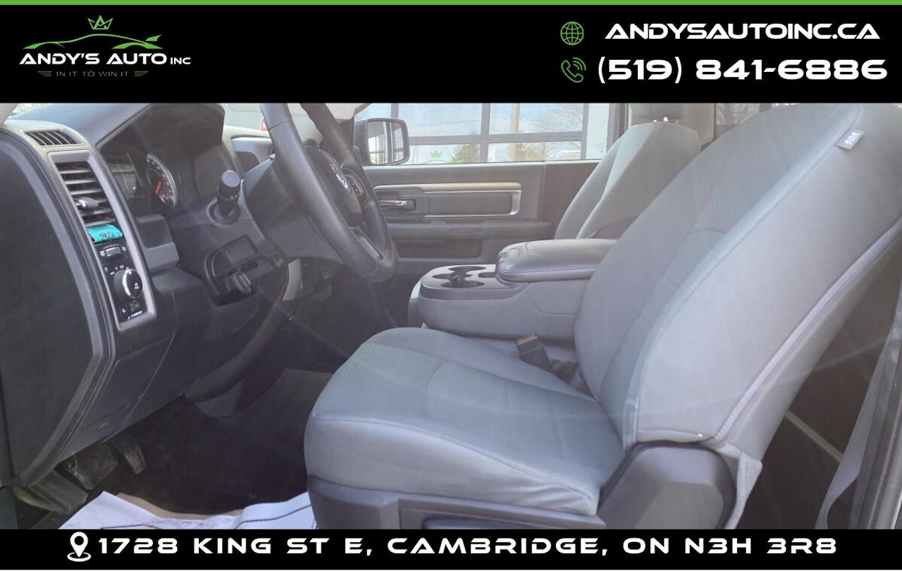 2016 RAM 1500 EXPRESS ! REG CAB ! SHORT BOX ! 5.7L ! 4X4 Photo