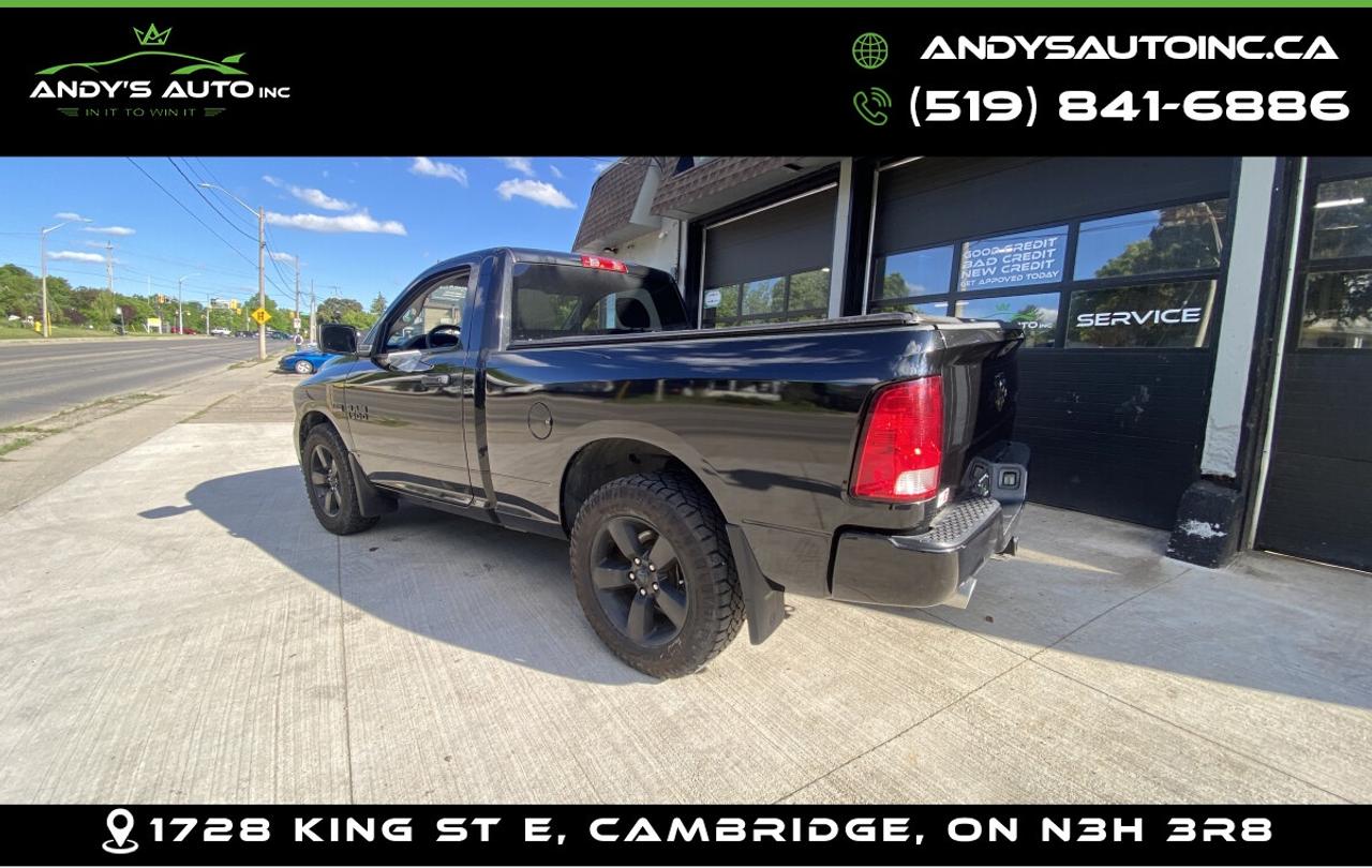 2016 RAM 1500 EXPRESS ! REG CAB ! SHORT BOX ! 5.7L ! 4X4 Photo