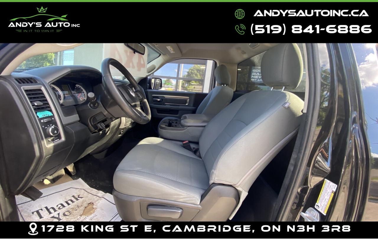 2016 RAM 1500 EXPRESS ! REG CAB ! SHORT BOX ! 5.7L ! 4X4 Photo