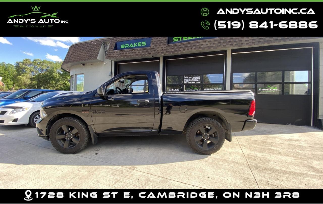 2016 RAM 1500 EXPRESS ! REG CAB ! SHORT BOX ! 5.7L ! 4X4 Photo