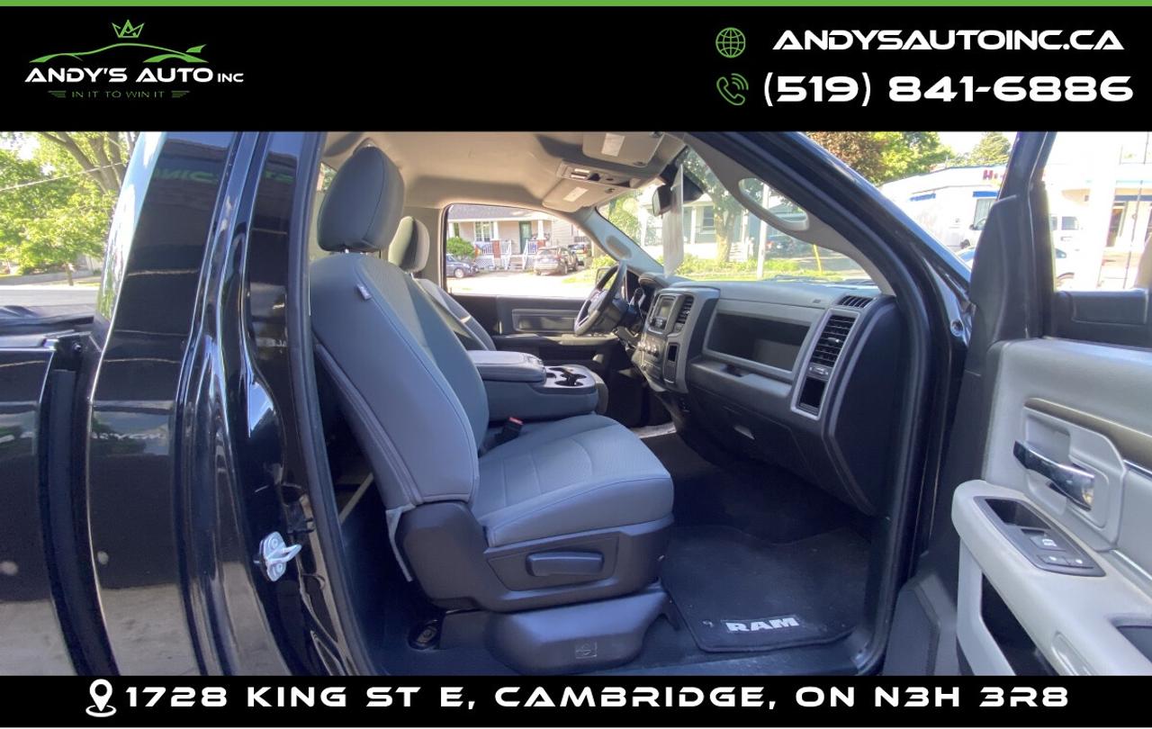 2016 RAM 1500 EXPRESS ! REG CAB ! SHORT BOX ! 5.7L ! 4X4 Photo
