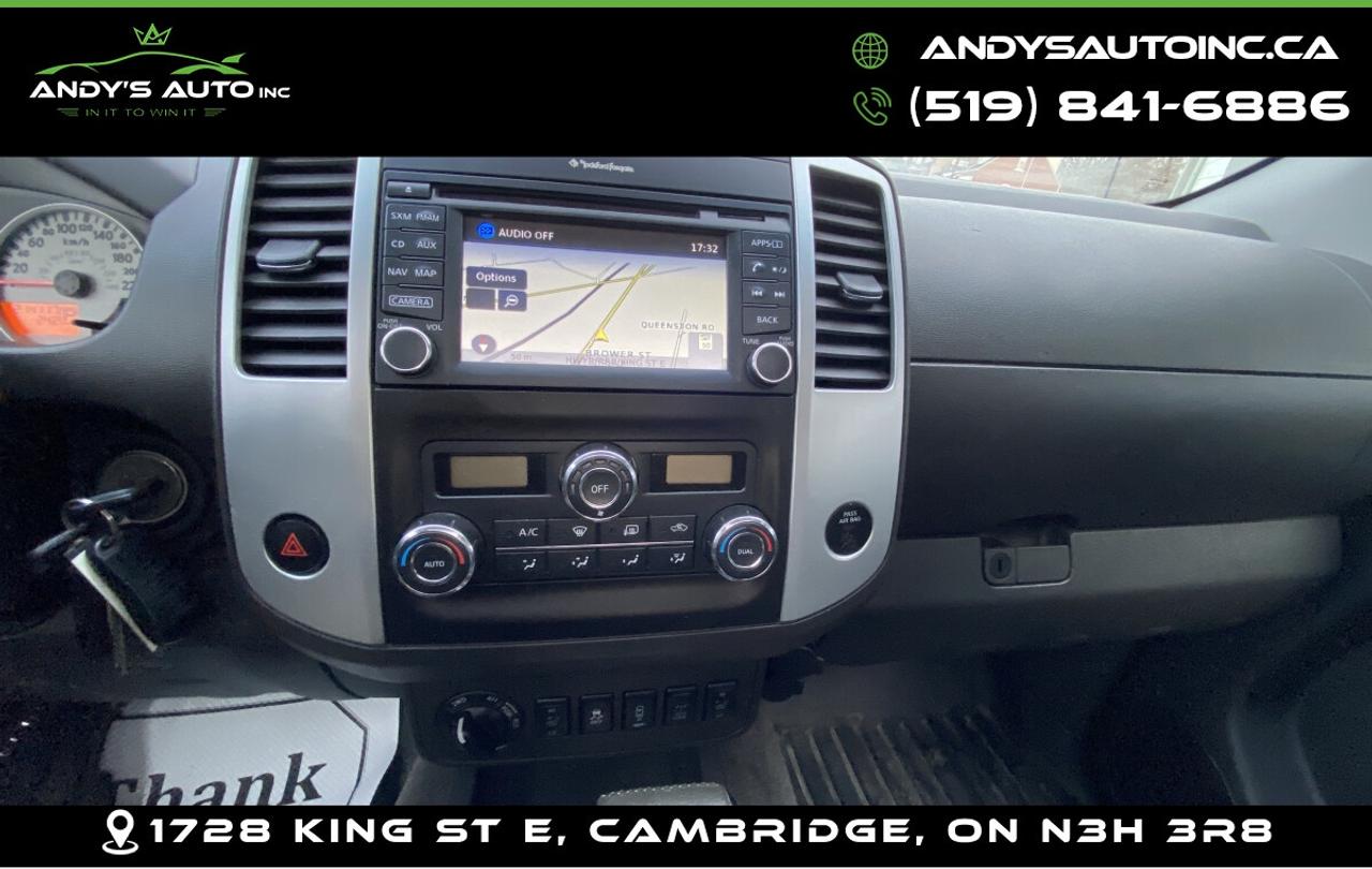 2015 Nissan Frontier PRO-4X ! 4X4 ! ONE OWNER ! NO ACCIDENTS Photo