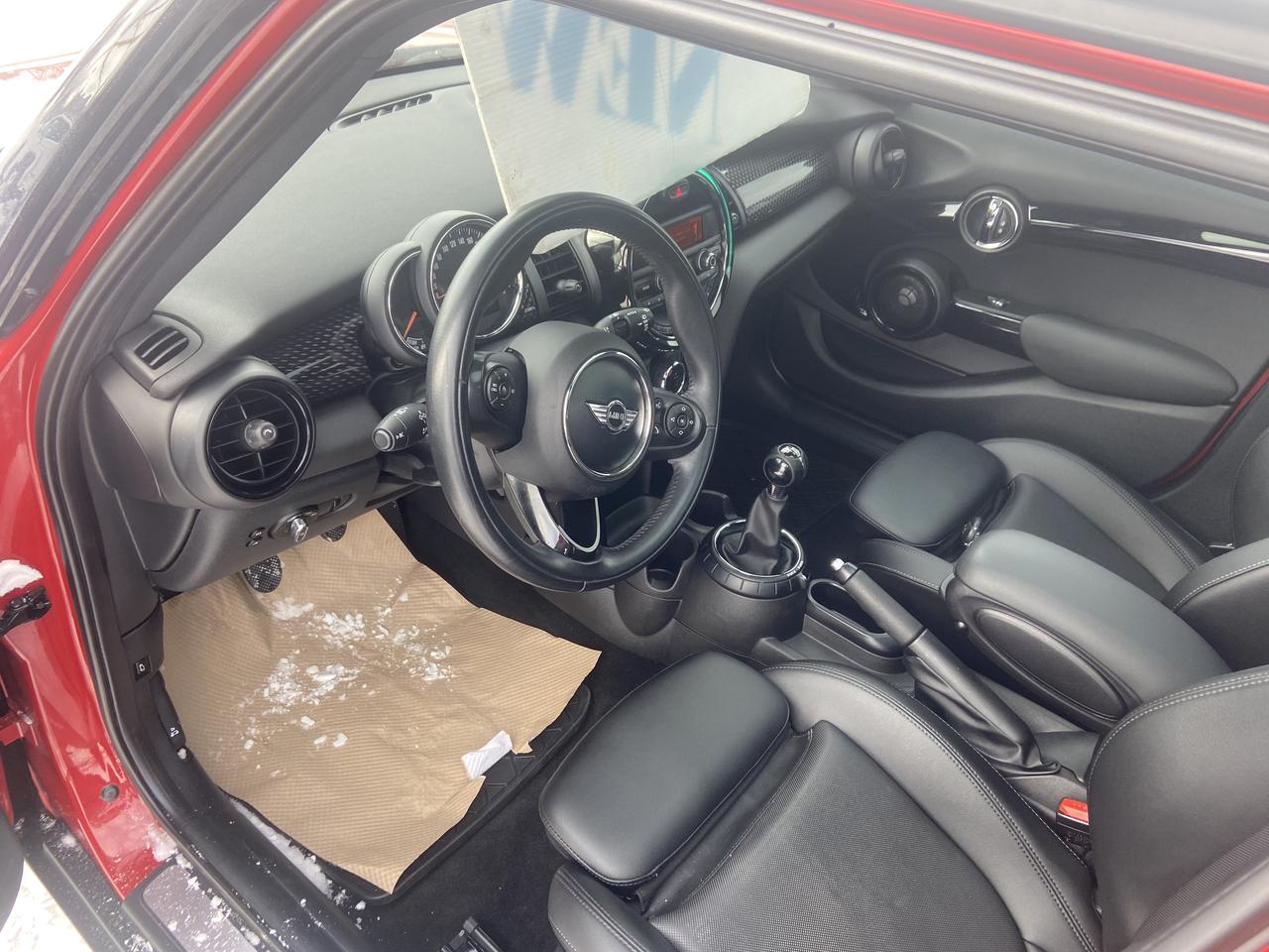 2016 MINI Cooper "S"  Photo