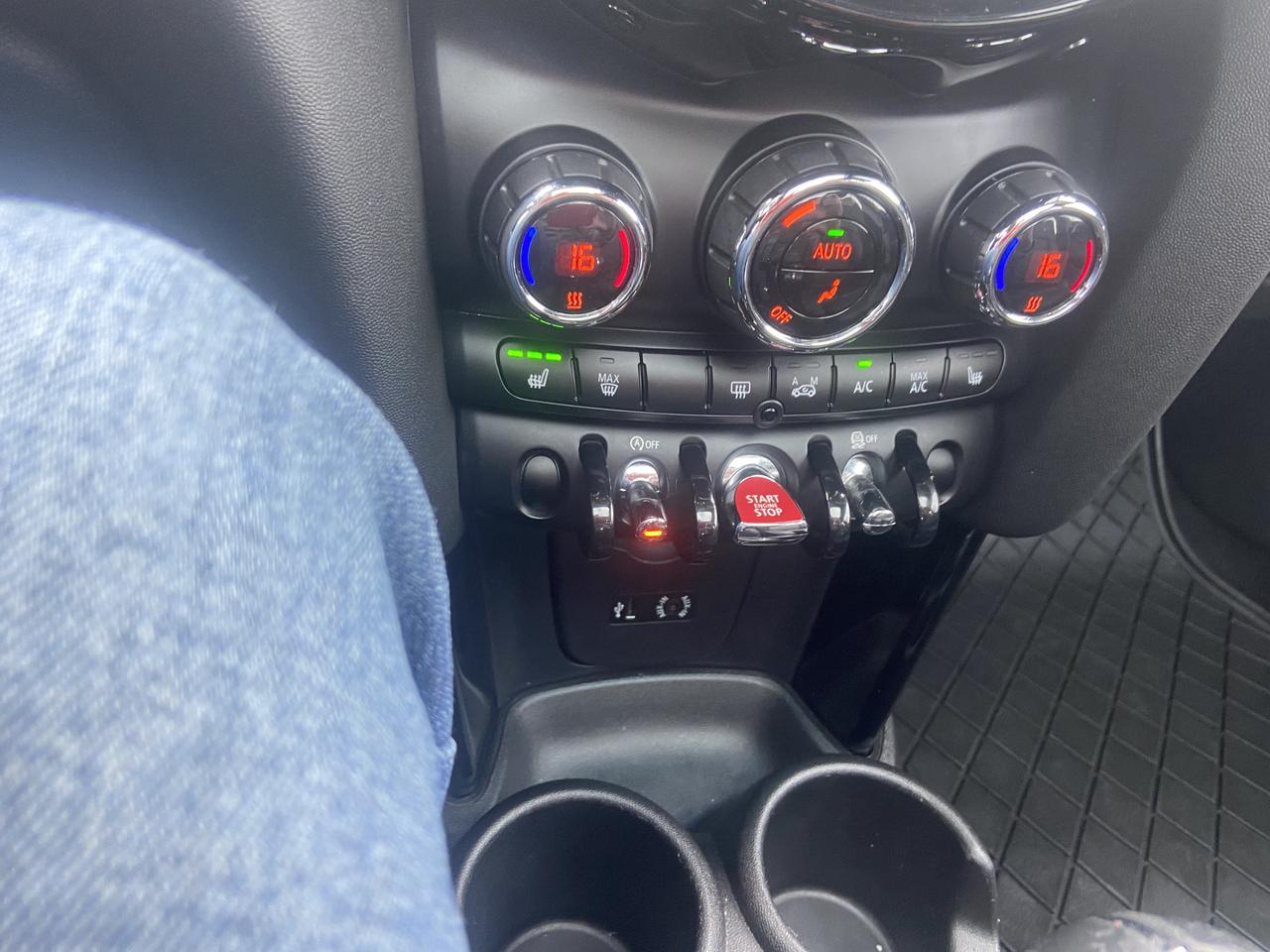 2016 MINI Cooper "S"  Photo