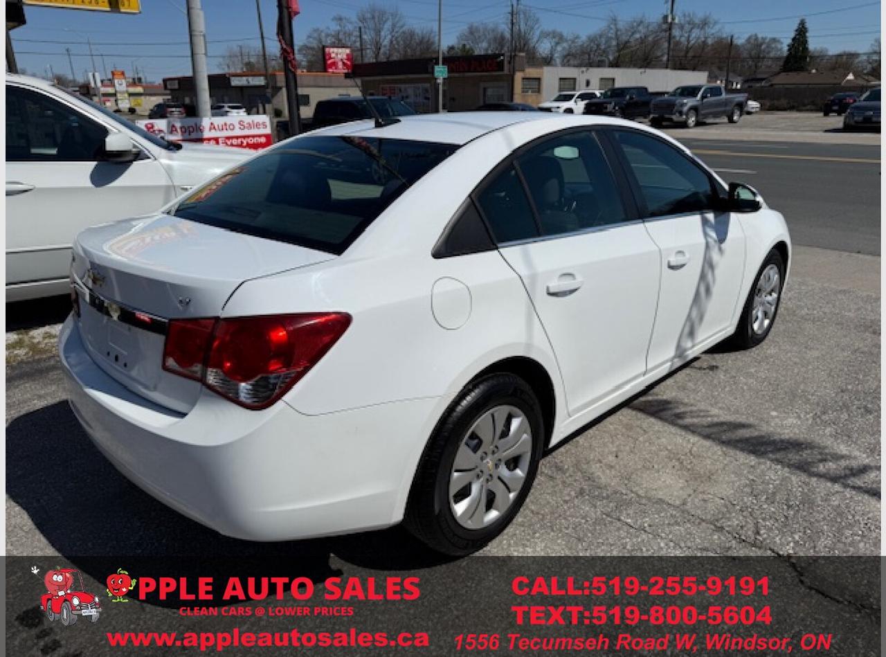 2014 Chevrolet Cruze 1LT Photo3